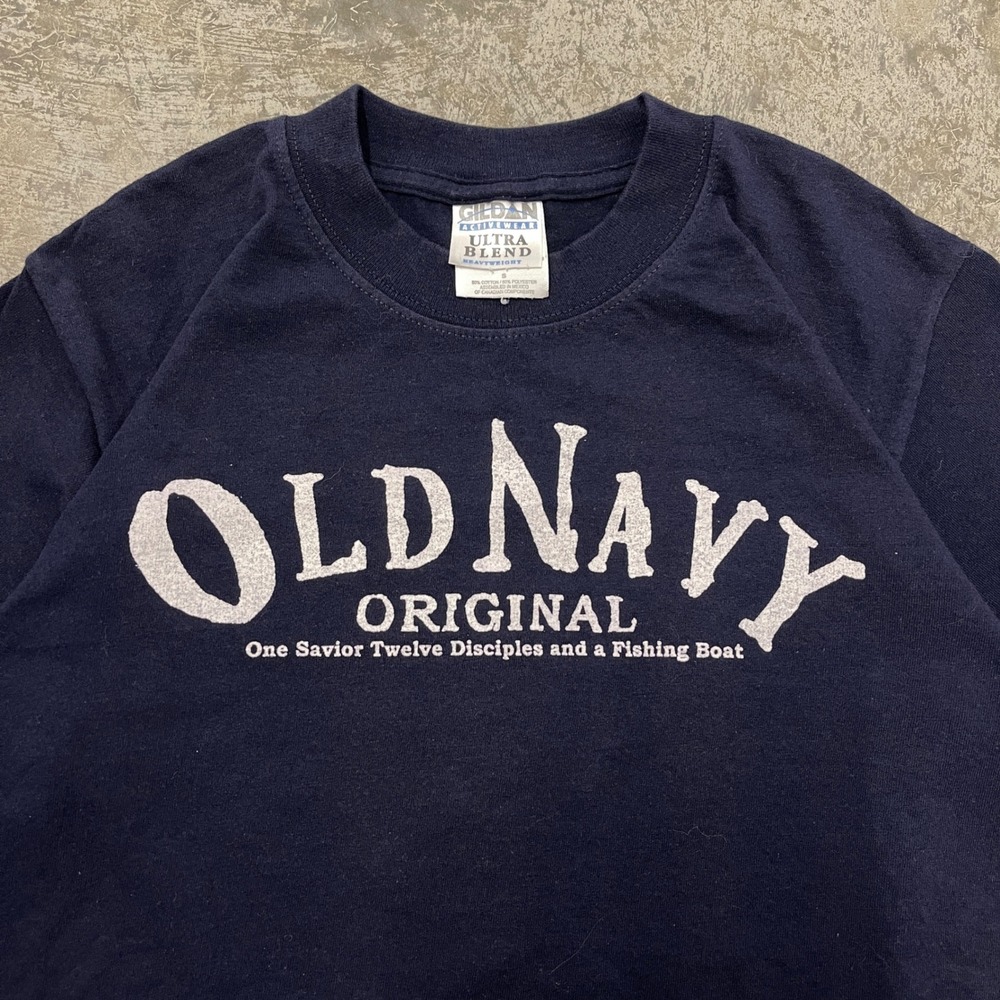 Gildan Ultra Blend Navy Blue Graphic Tee One Savior 12 Disciples Fishing Boat S